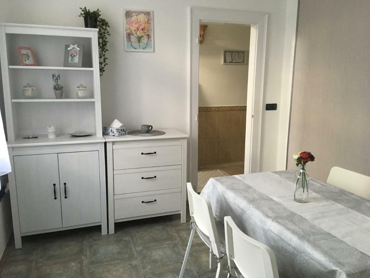 Katus Apartman Apartment Eger Luaran gambar